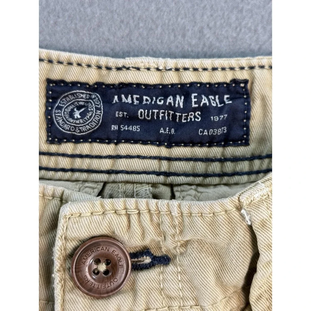 Y2K American Eagle Longer Length Shorts Mens 28 Beige Chino 11 Inseam